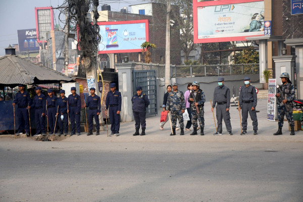 तस्बिरमा निर्वाचन लक्षित काम